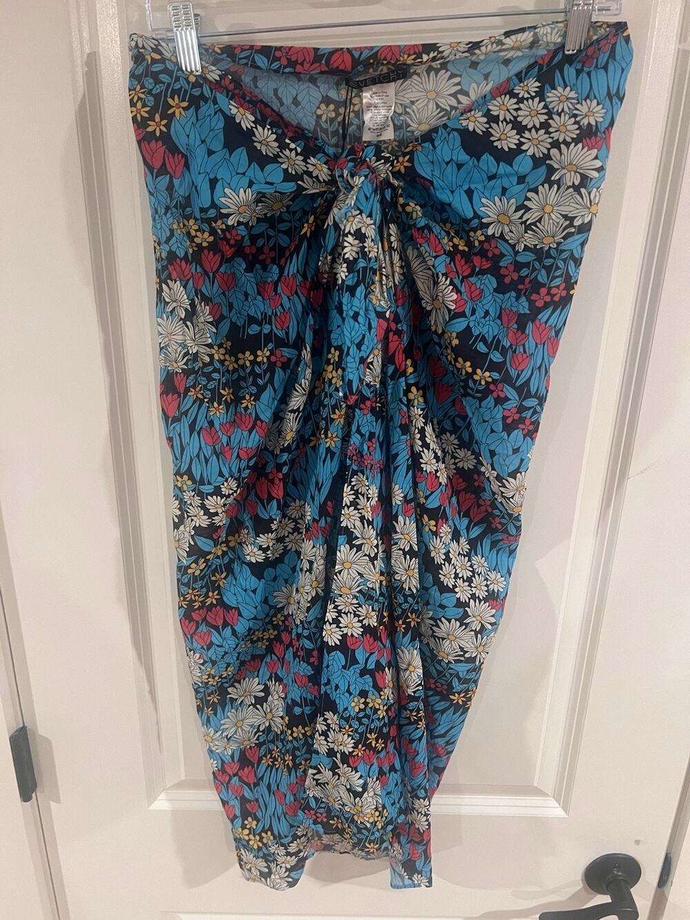Vetchy Floral Sarong New with Tags Blue and Pink